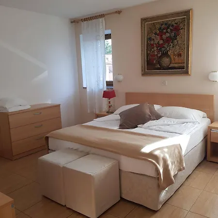 Couette-café Pansion Comfort Santa Marija 3*